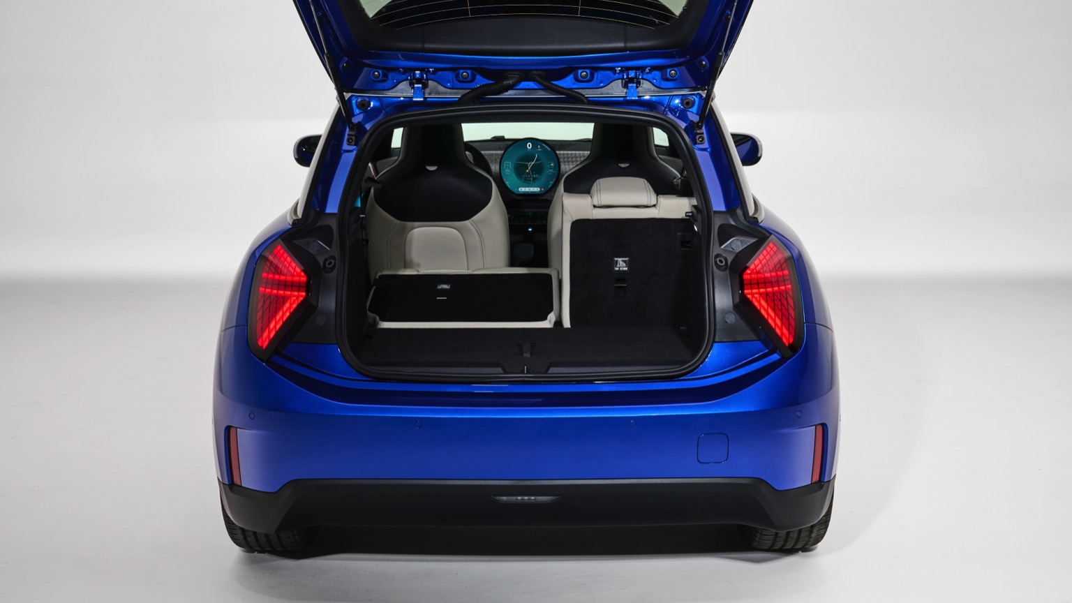 Vehicle Feature Picture