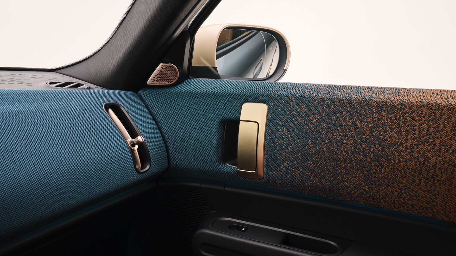 Vehicle Feature Picture