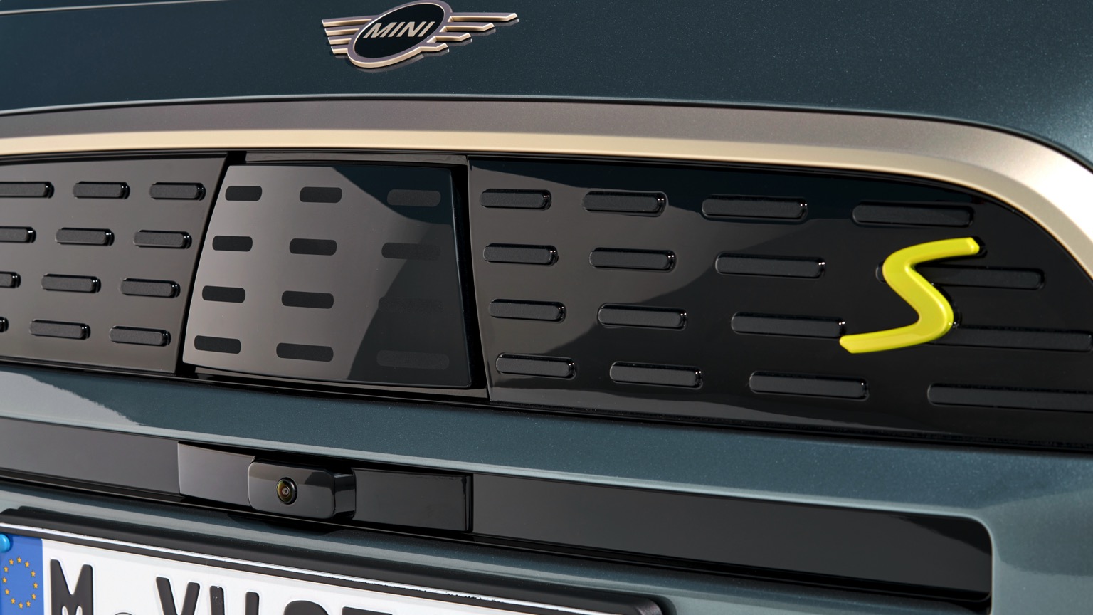 Vehicle Feature Picture