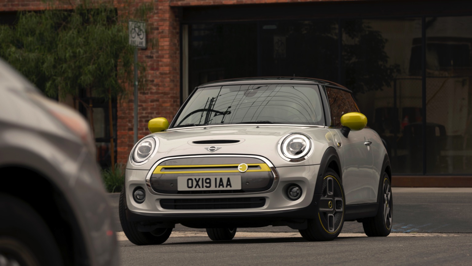 Vehicle Feature Picture