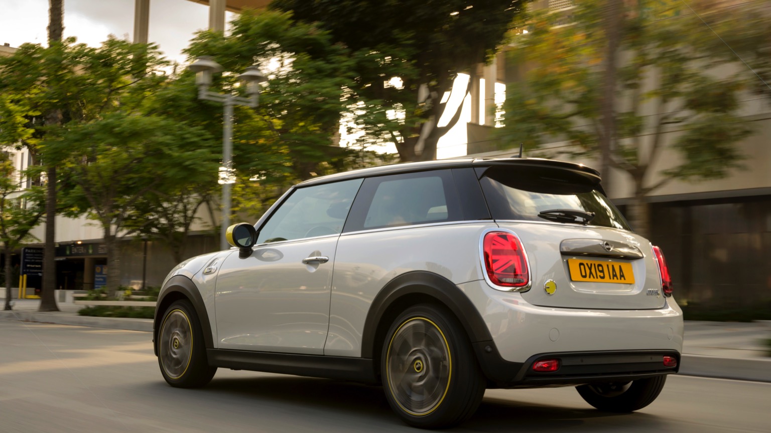 Vehicle Feature Picture