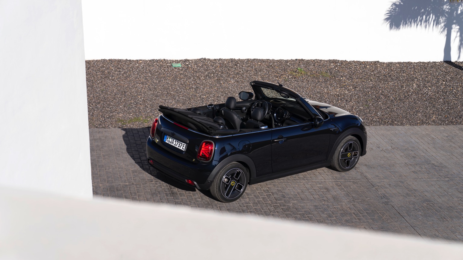 Vehicle Feature Picture