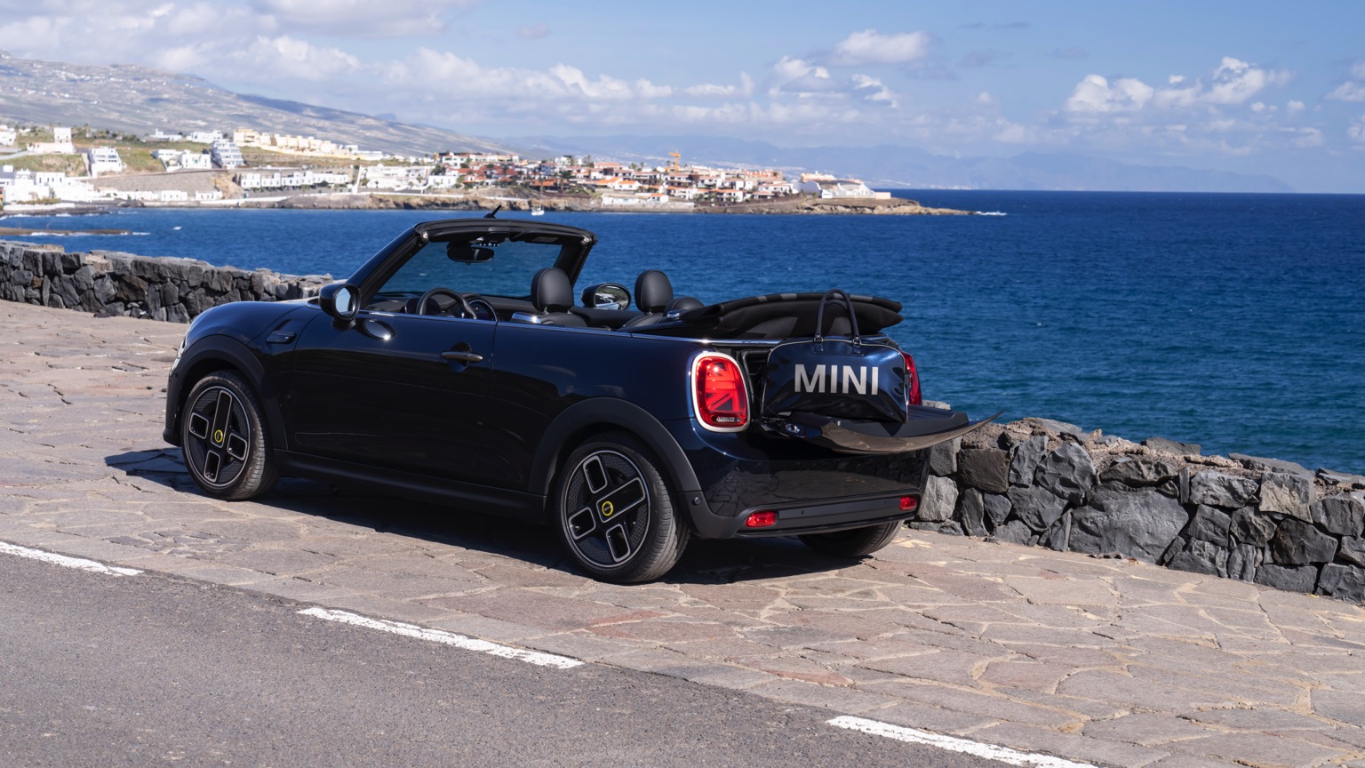 Vehicle Feature Picture