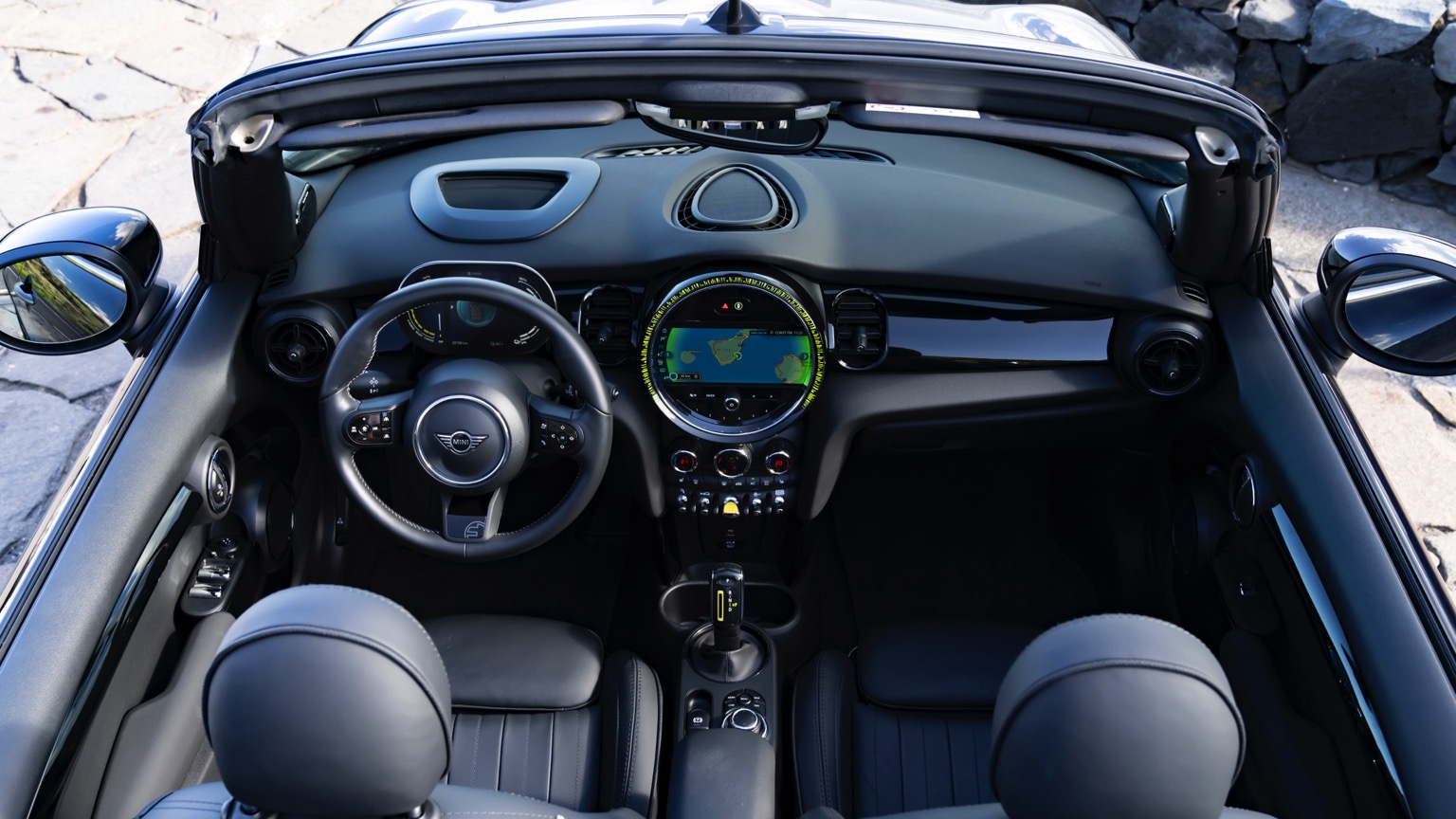 Vehicle Feature Picture