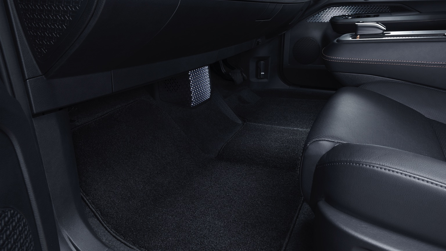 Vehicle Feature Picture