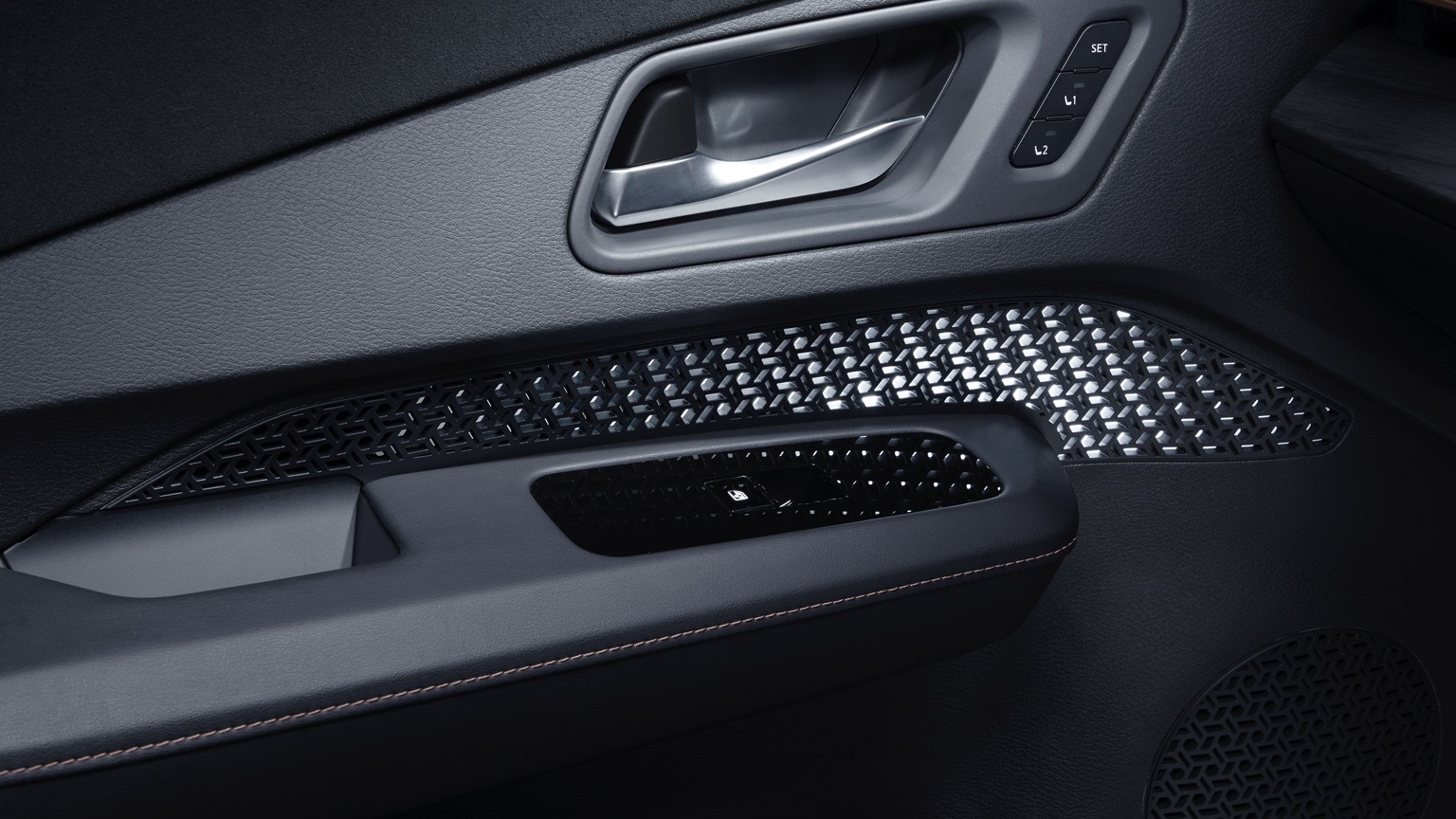 Vehicle Feature Picture