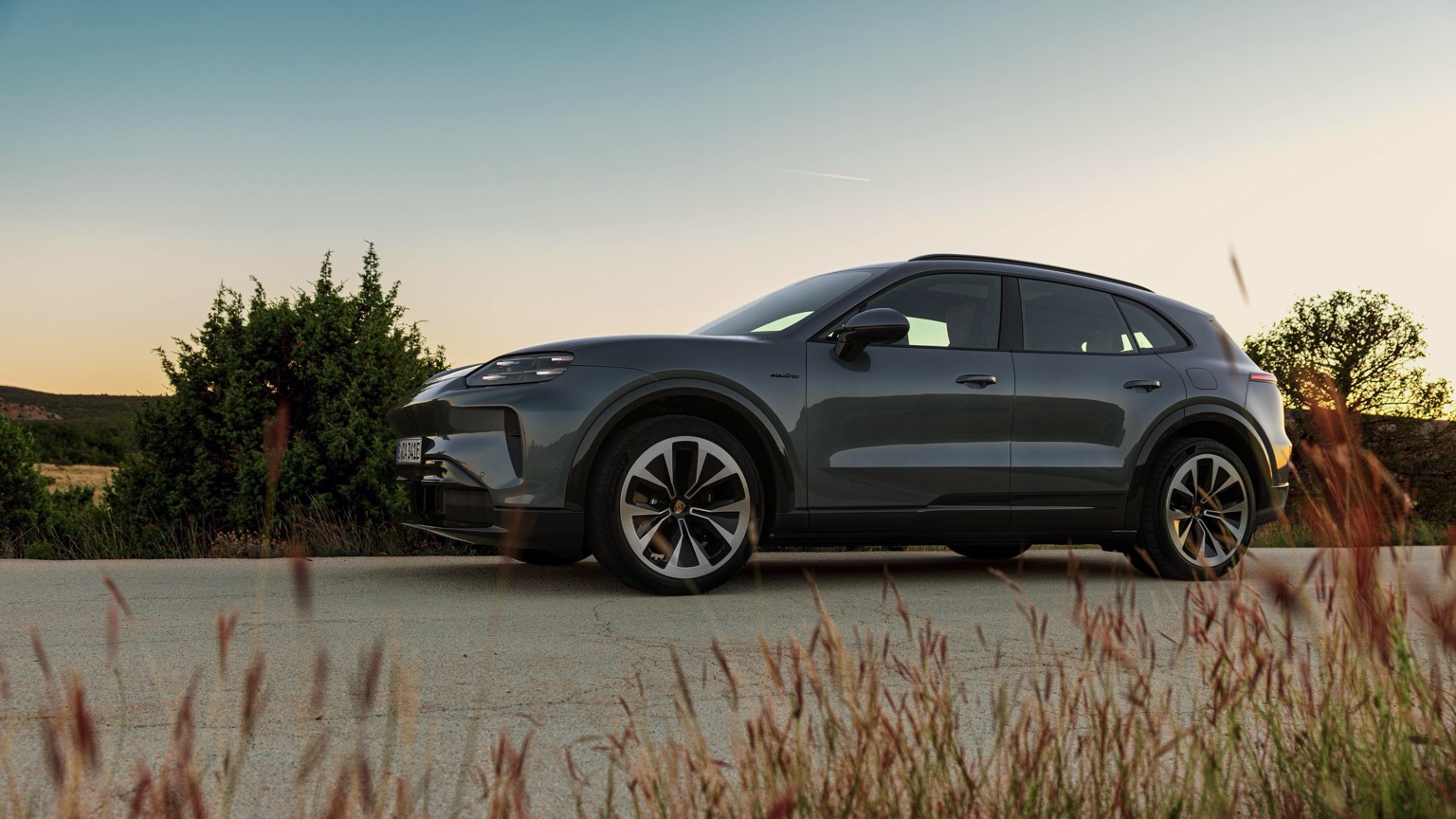 Vehicle Feature Picture