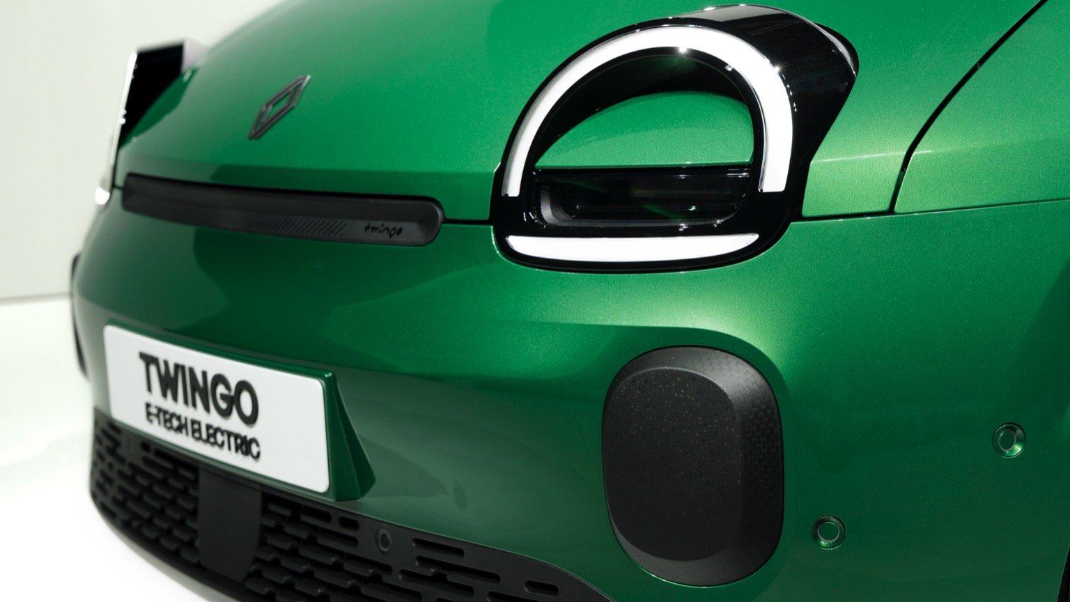 Vehicle Feature Picture