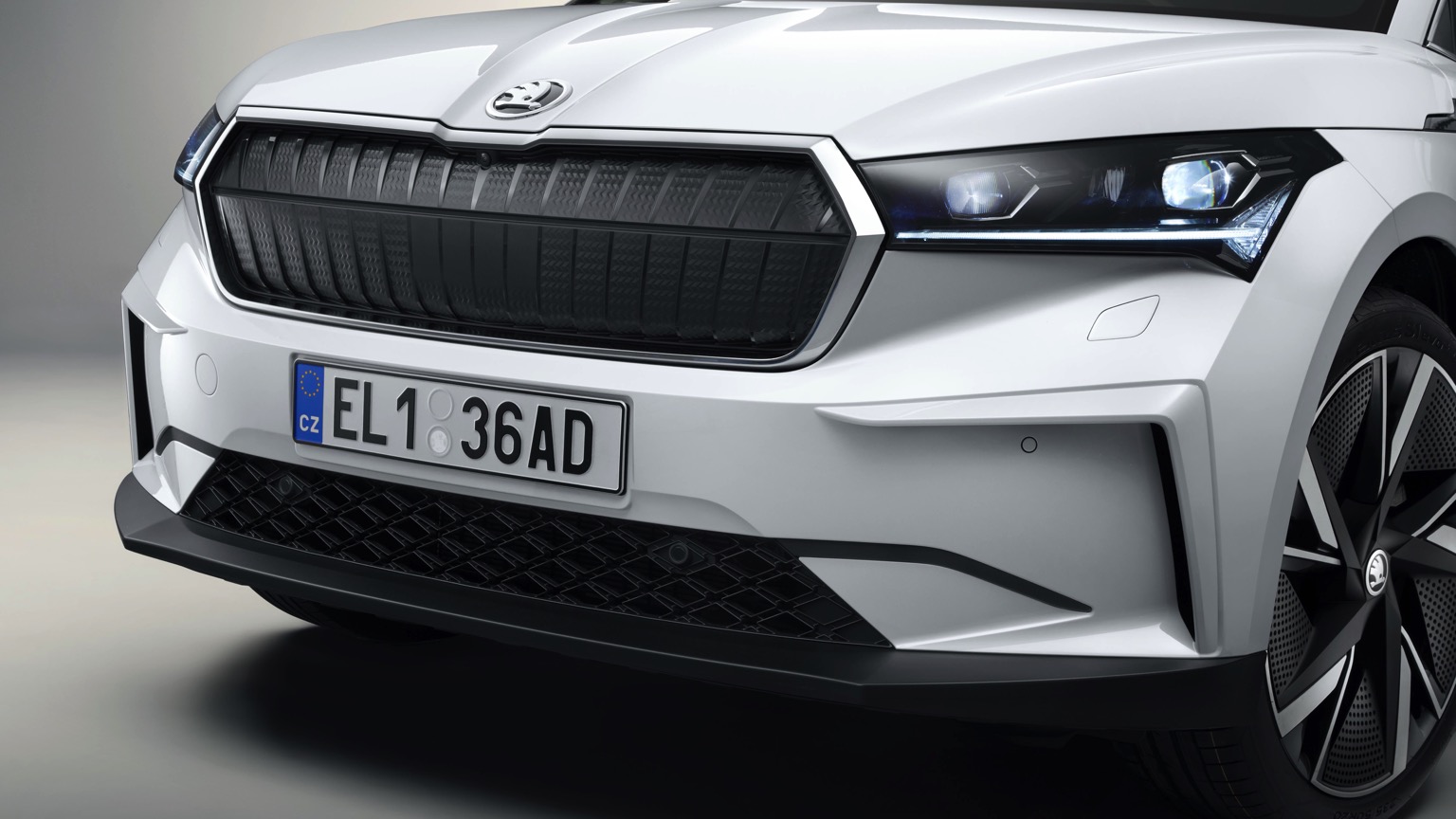 Vehicle Feature Picture