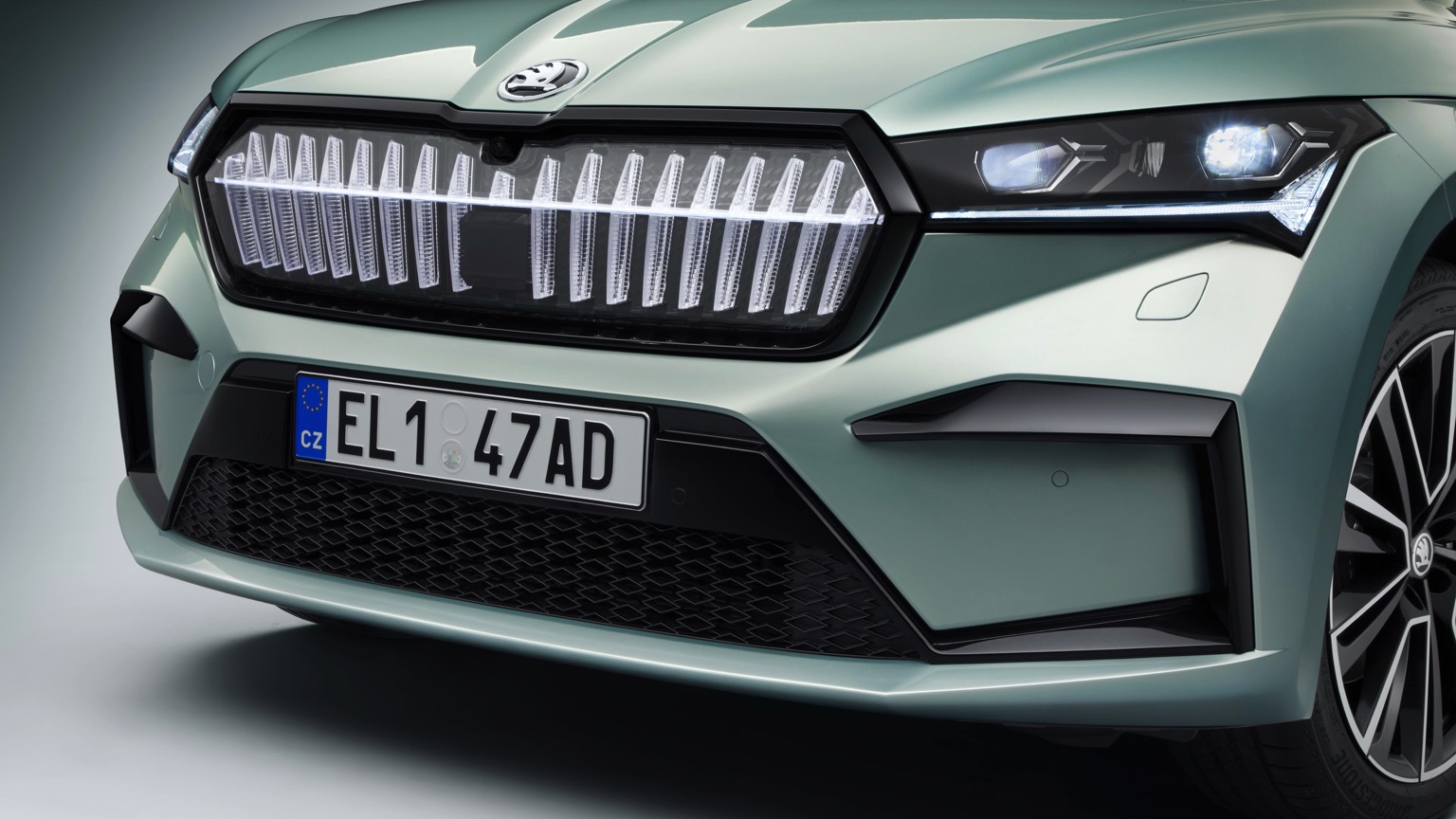 Vehicle Feature Picture