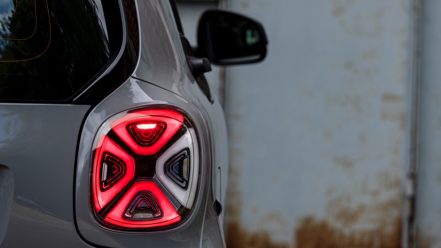 Vehicle Feature Picture