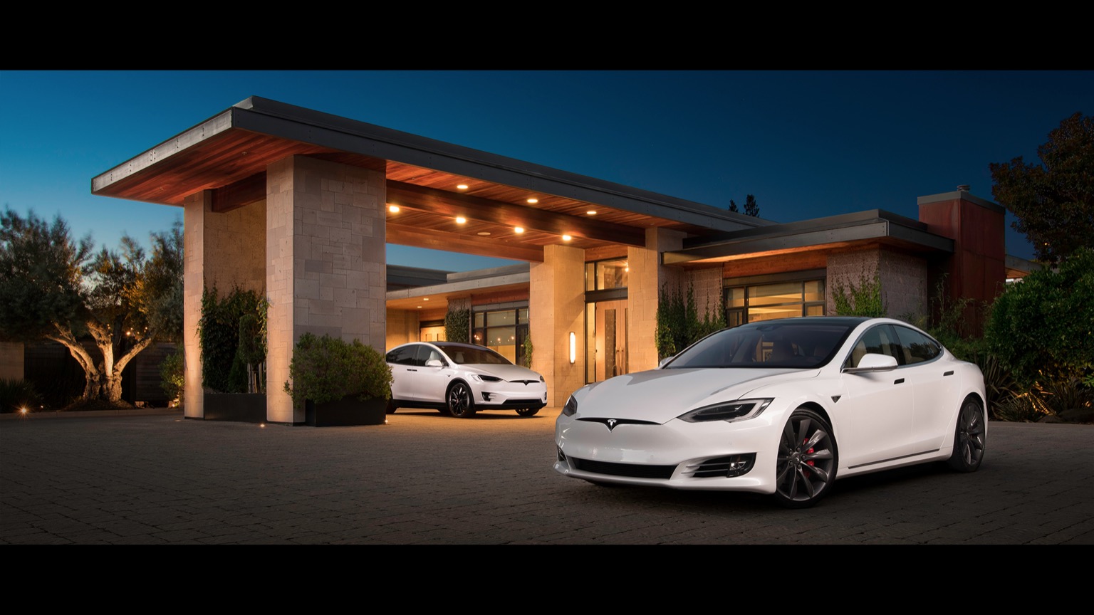 Vehicle Feature Picture