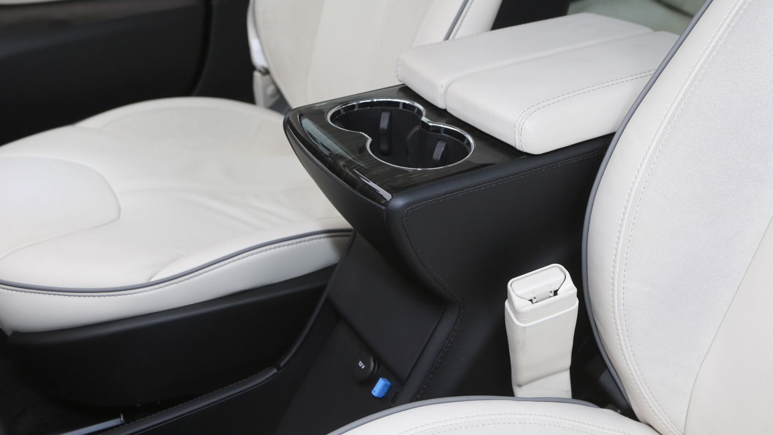 Vehicle Feature Picture