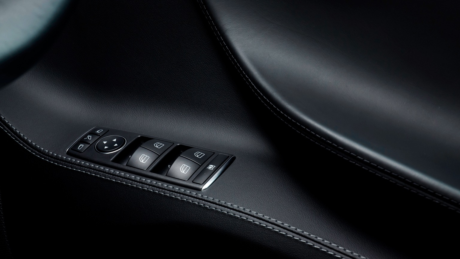 Vehicle Feature Picture