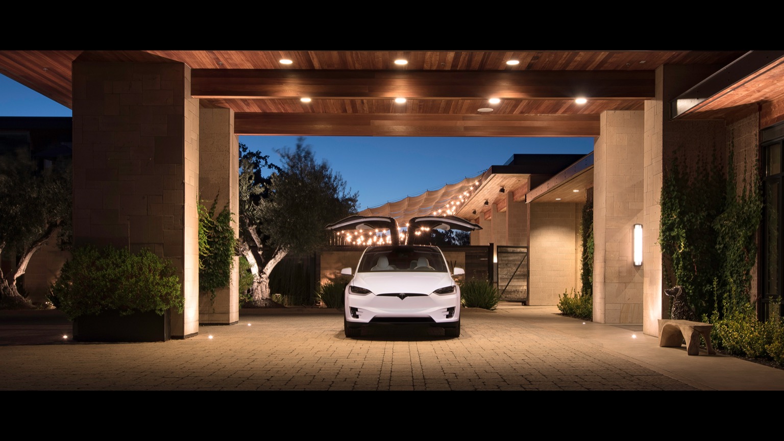 Vehicle Feature Picture