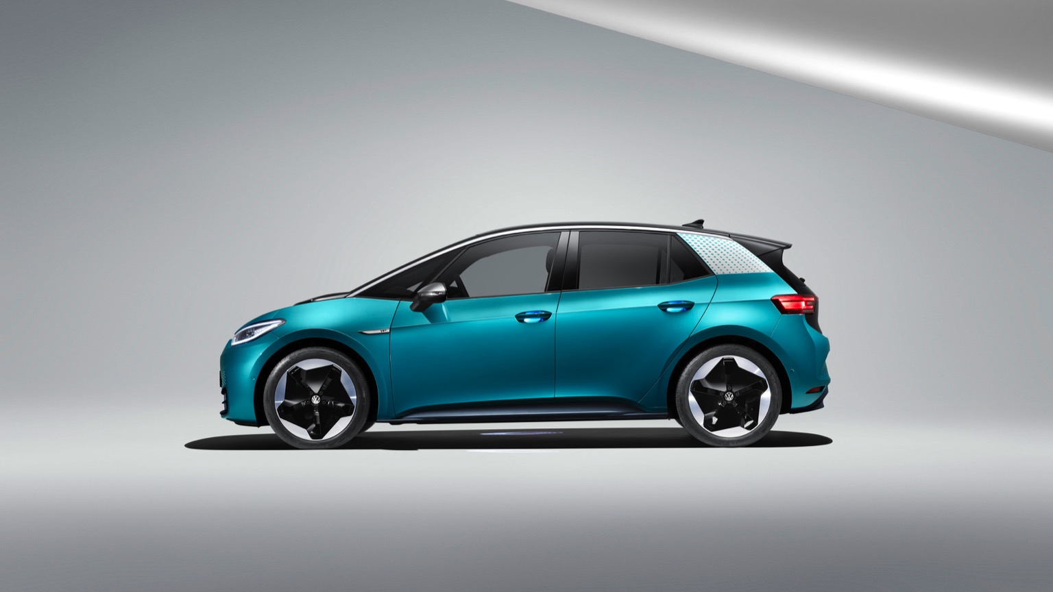 Vehicle Feature Picture