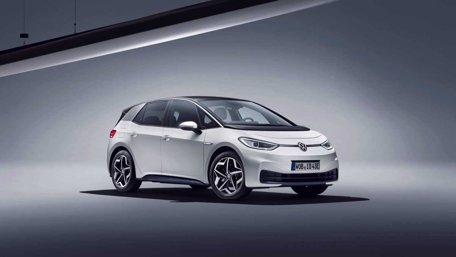 Vehicle Feature Picture