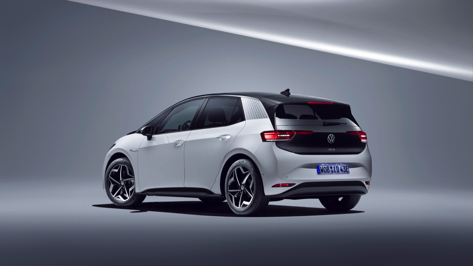 Vehicle Feature Picture