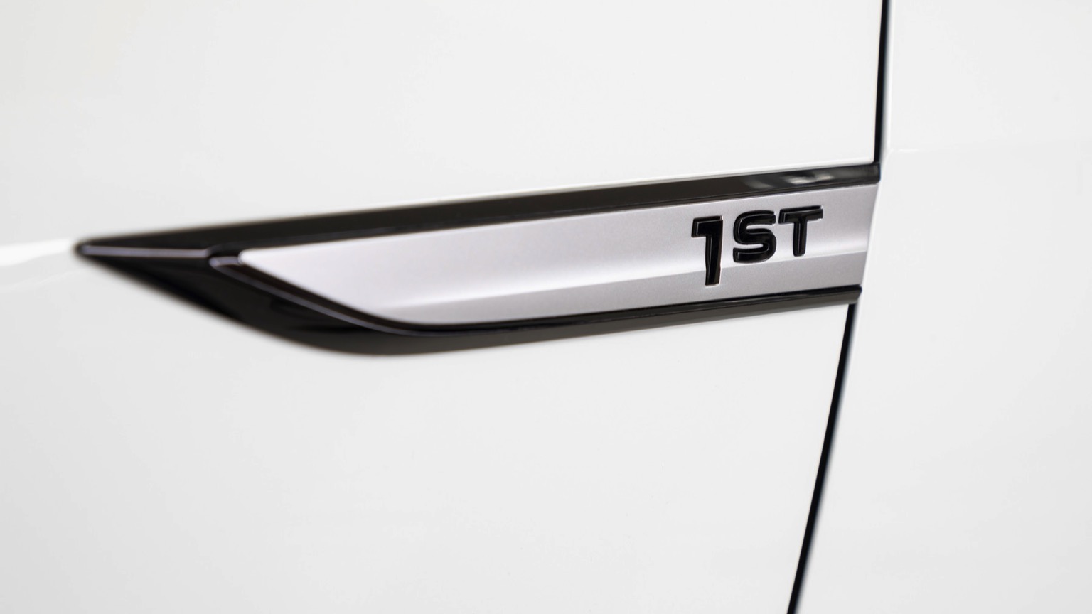 Vehicle Feature Picture