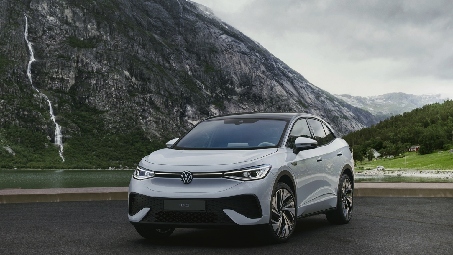 Vehicle Feature Picture