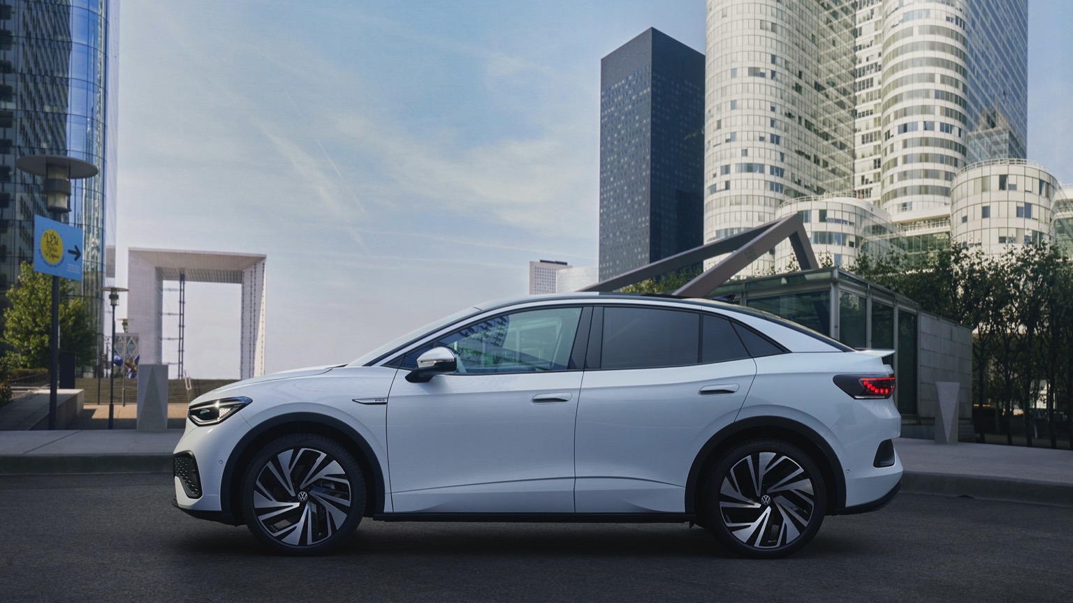 Vehicle Feature Picture