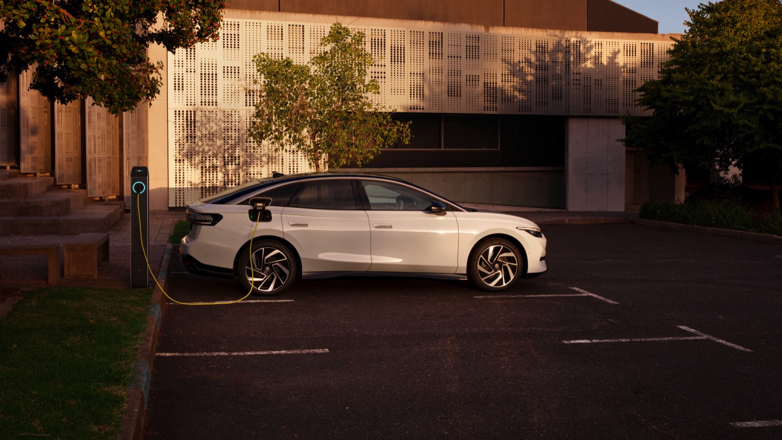 Vehicle Feature Picture