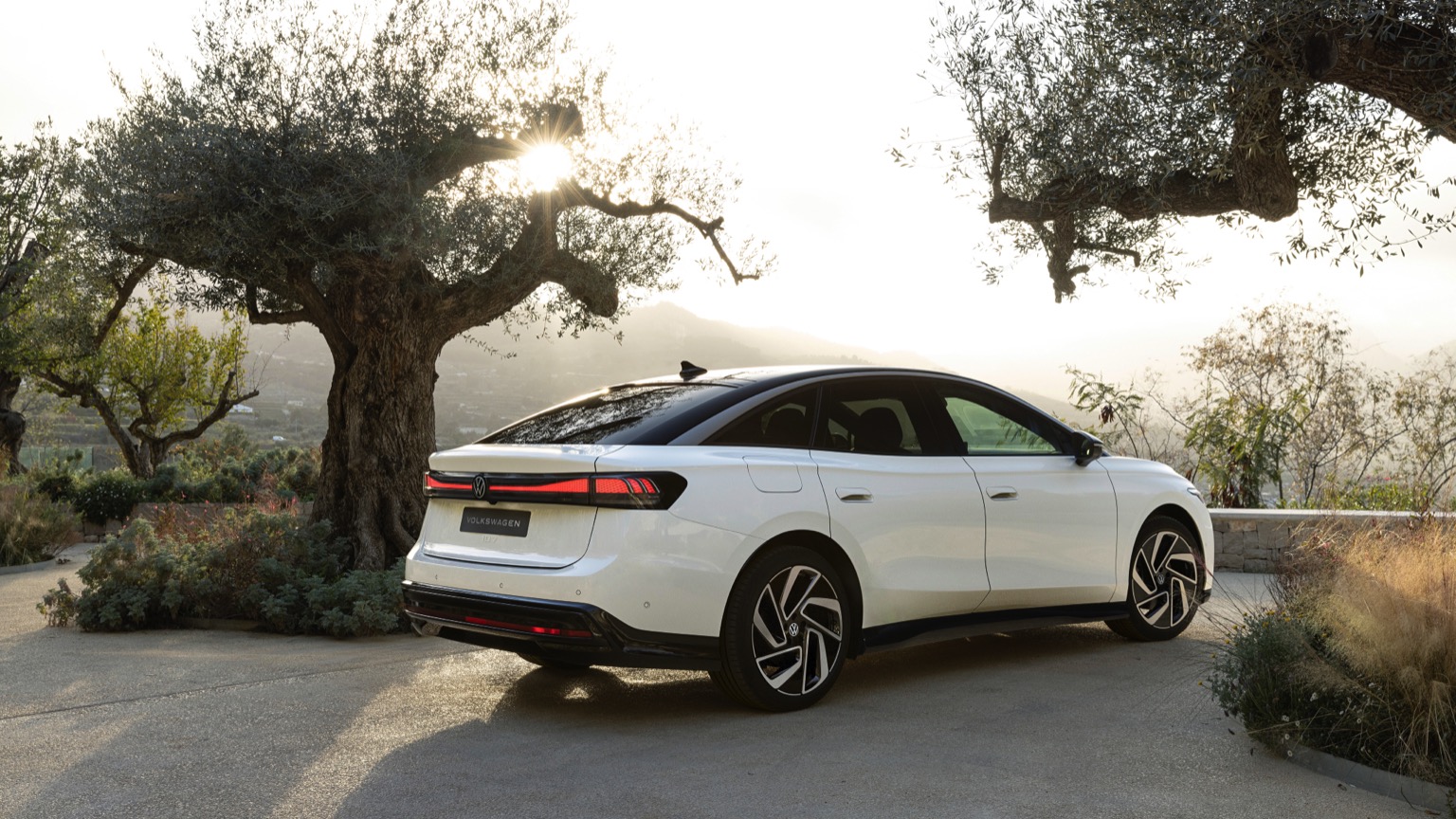 Vehicle Feature Picture