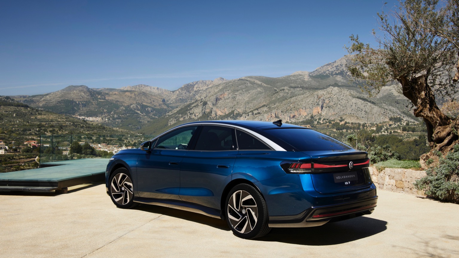 Vehicle Feature Picture