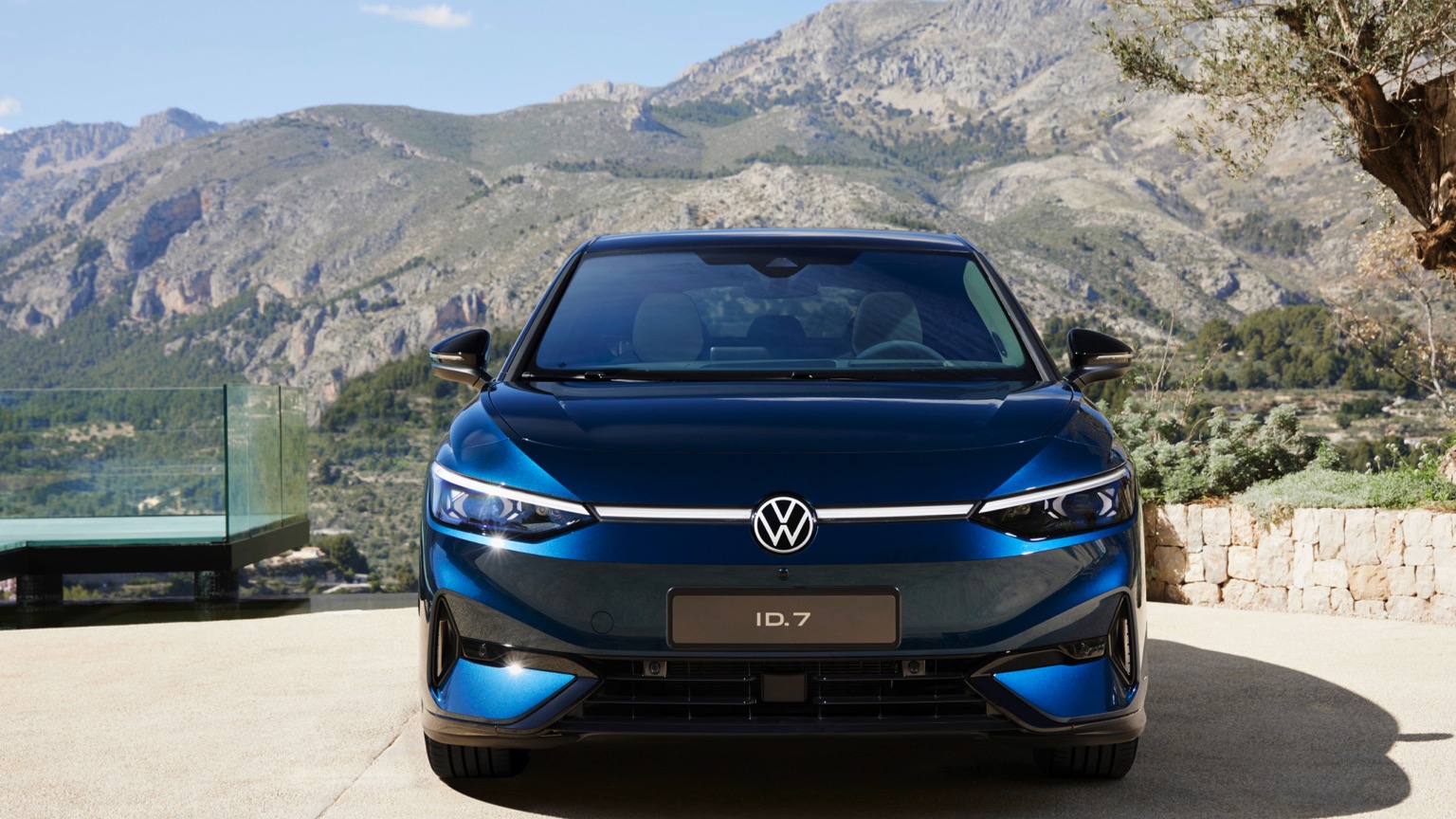 Vehicle Feature Picture