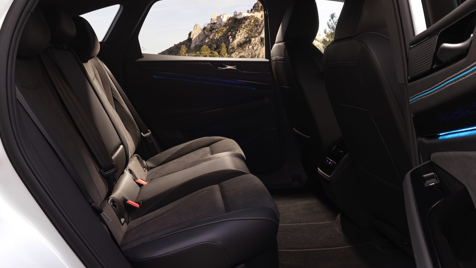 Vehicle Feature Picture