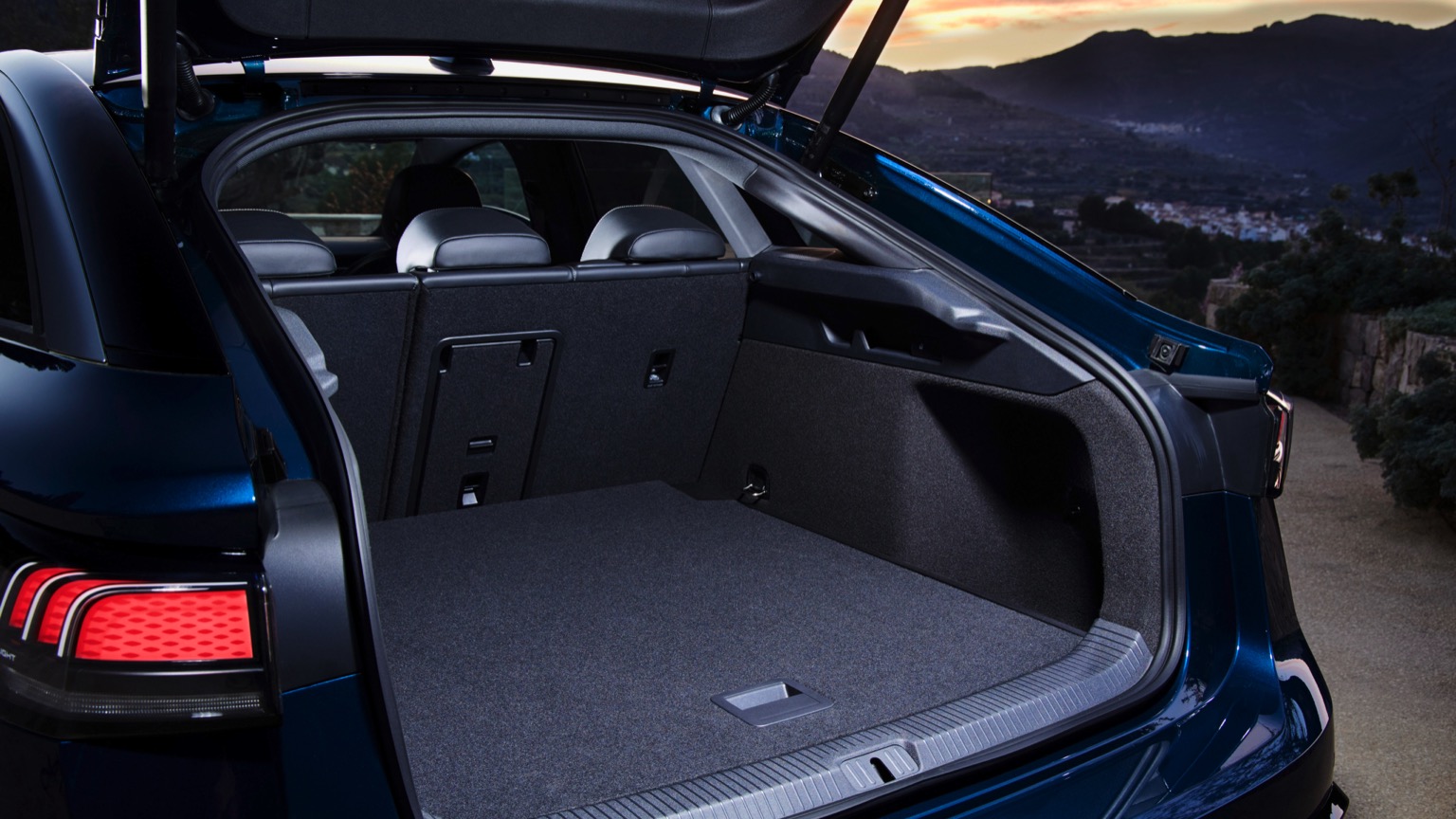 Vehicle Feature Picture