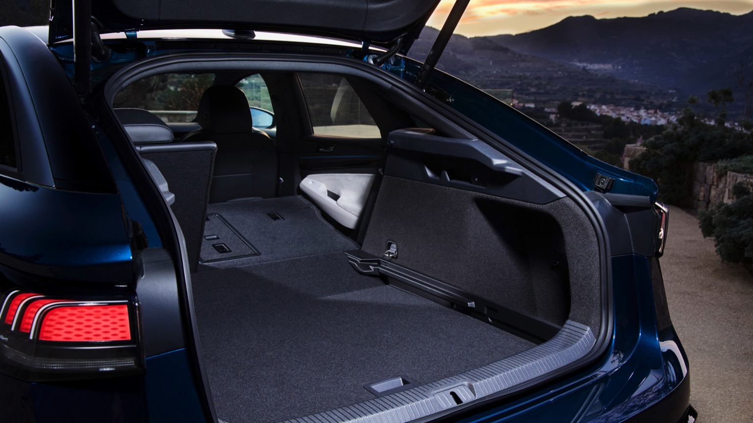 Vehicle Feature Picture