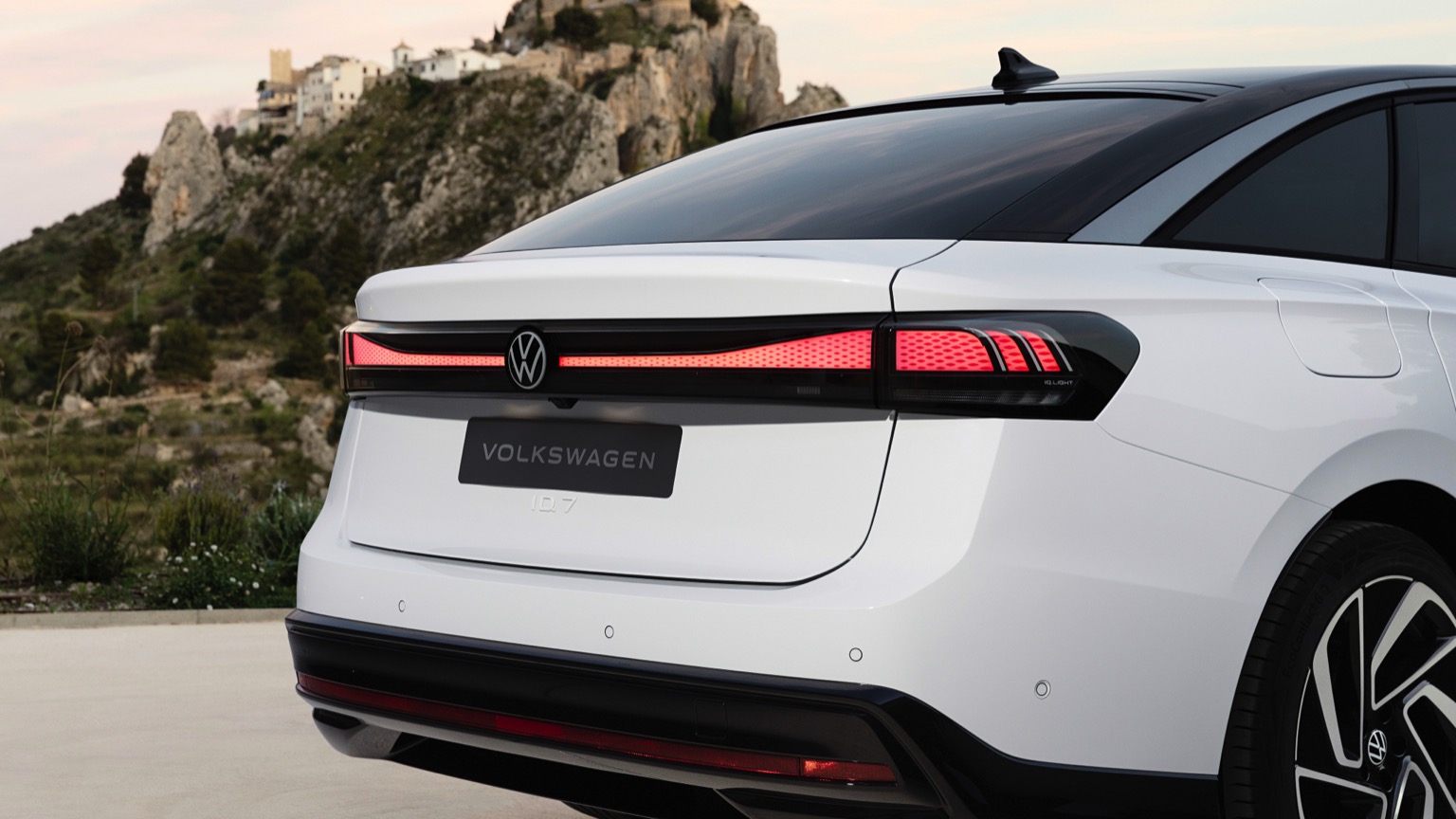 Vehicle Feature Picture