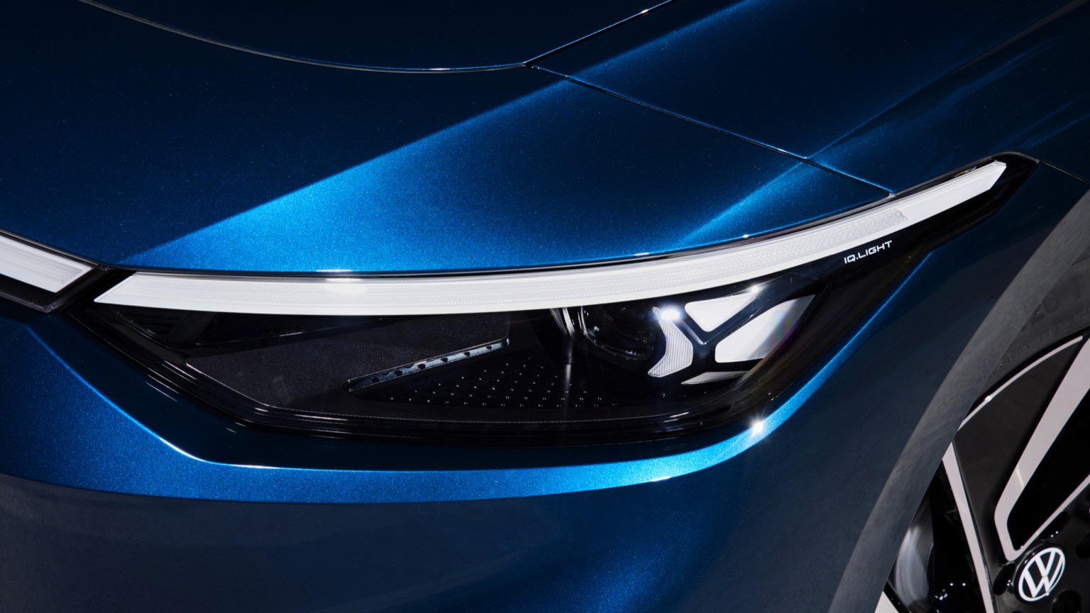 Vehicle Feature Picture