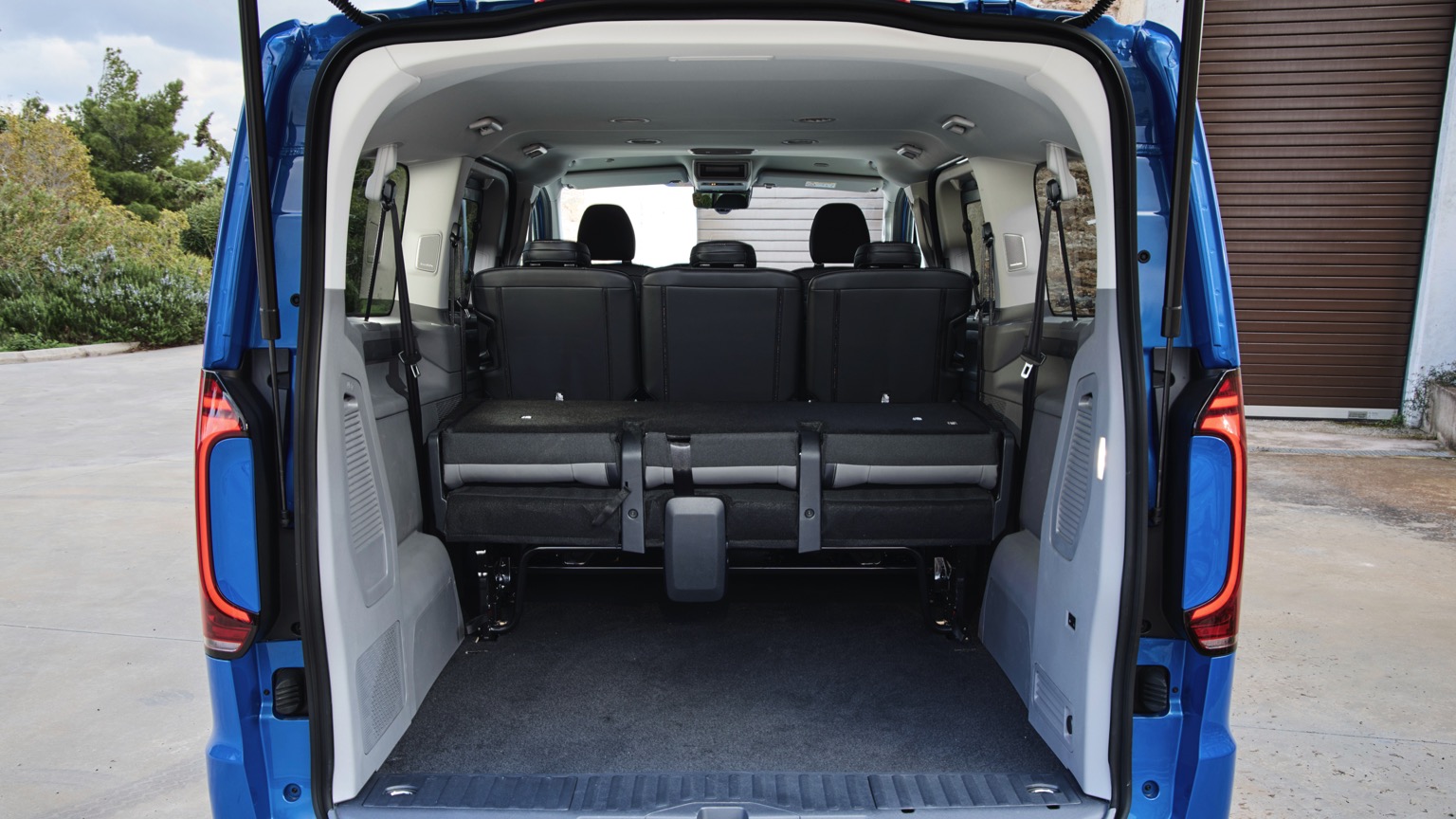 Vehicle Feature Picture