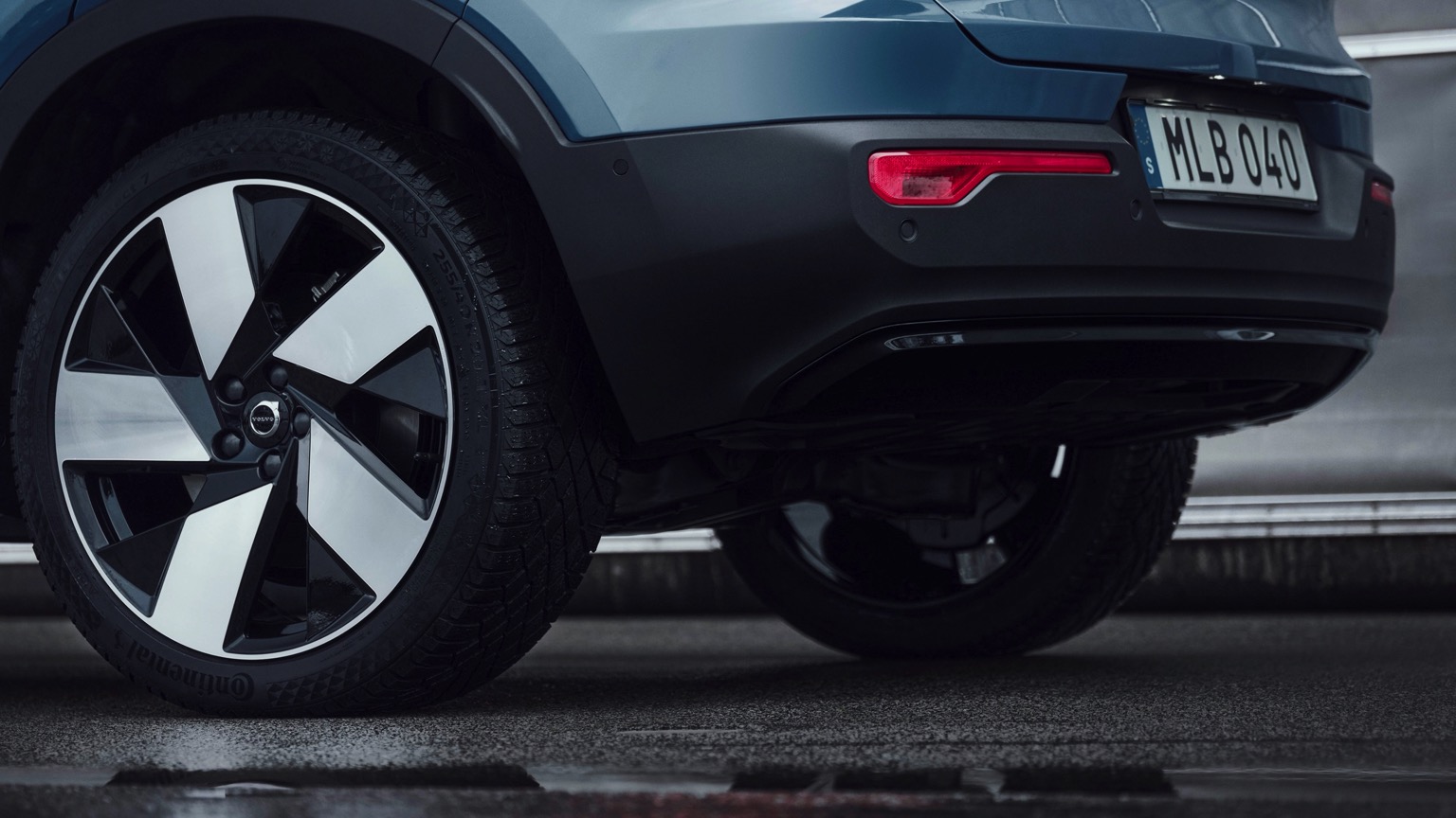 Vehicle Feature Picture