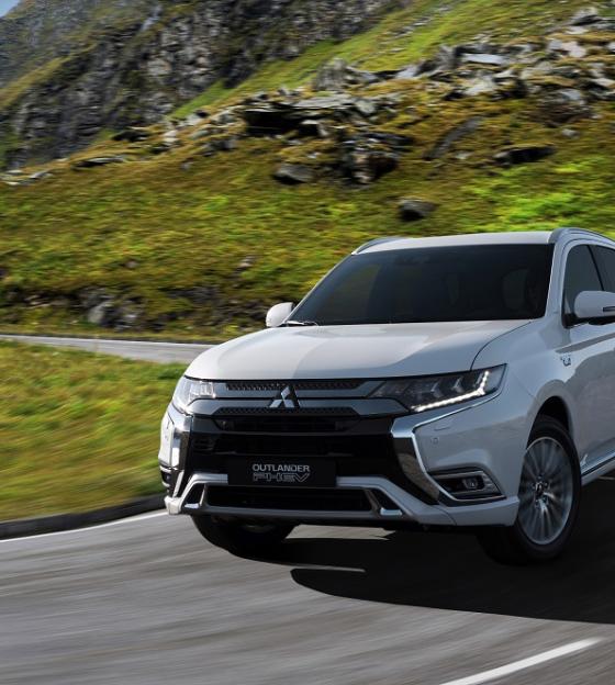 Mitsubishi-Outlander-PHEV.jpg