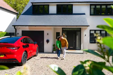 Solo-3S-Electric-Vehicle-Charger-V2