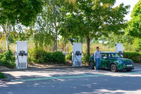 Velocity-charger-wide-shot-Low-res-36